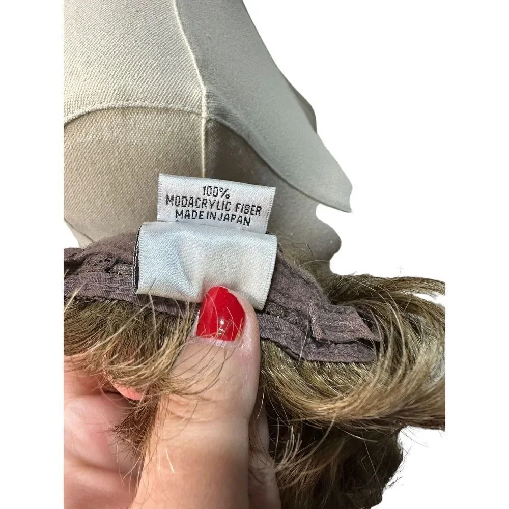 Henry Margu‎ Wig Made In Japan Short Layered Hair